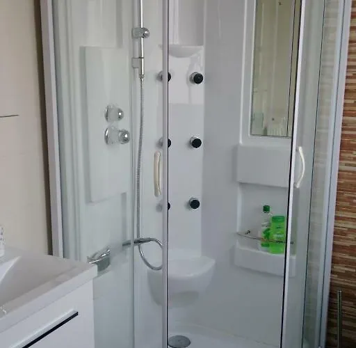 לינה וארוחת בוקר Bon